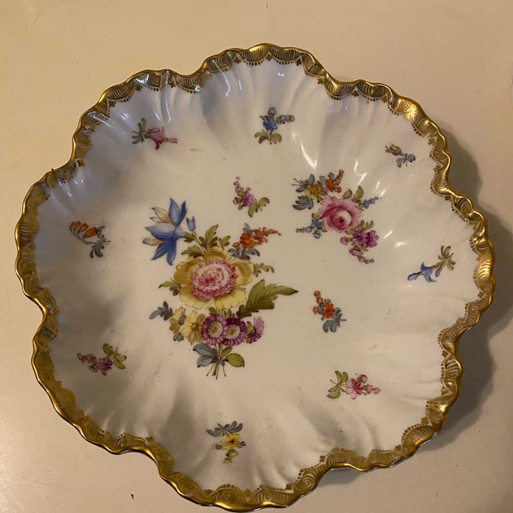 Floral Scalloped Edge Porcelain Plate with Gold Trim